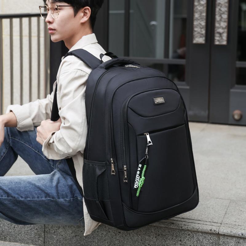 Backpack for Men Women with Minimalist Solid Color Design Suitable for Daily Commute School Travel and Office Use Modern Functional Style