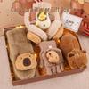 Capybara Winter Geschenkset für 10-jährige Mädchen: Handschuhe und Schal enthalten