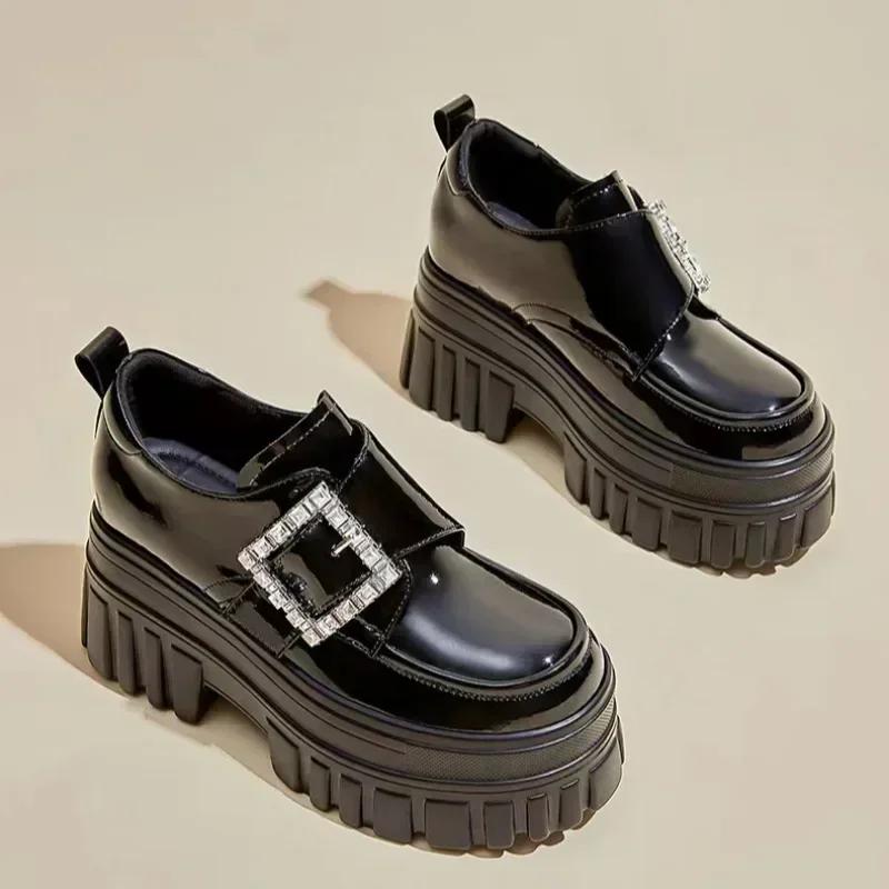 Весенняя мода с круглым носком — фото 7