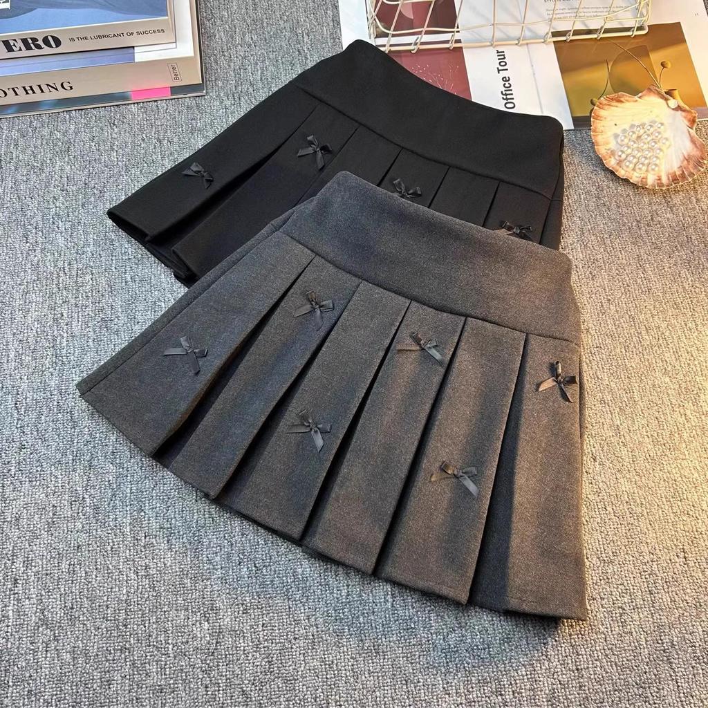 2025 Spring/Fall Girls' Korean Pleated Wool A-Line Skirt - Versatile Short Skirt Pants for Little Girls