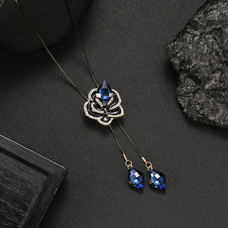 Versatile Trendy Fashion Sweater Necklace: Exquisite High-End Temperament Chain for Stylish Clothing Accessories