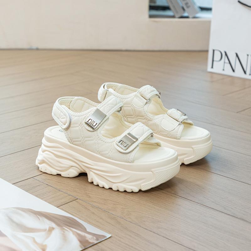 

Platform sandals women s summer 2025 new Velcro one-font trend sandals open-toed beach sandals muffin 40 белый