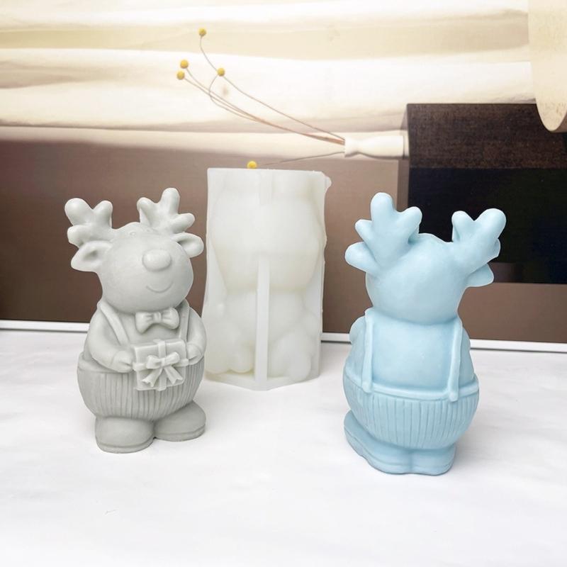Sturdy Food Grade Silicone Candle Making Mould With Christmas Tree and Reindeer Designs
