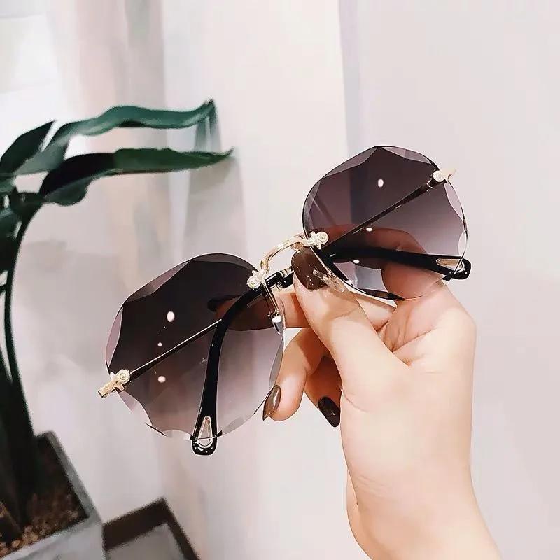 Luxury Brand Design Glasses Vintage Rimless Sunglasses Women Men Fashion Gradient Lens Sun Glasses Shades For Female