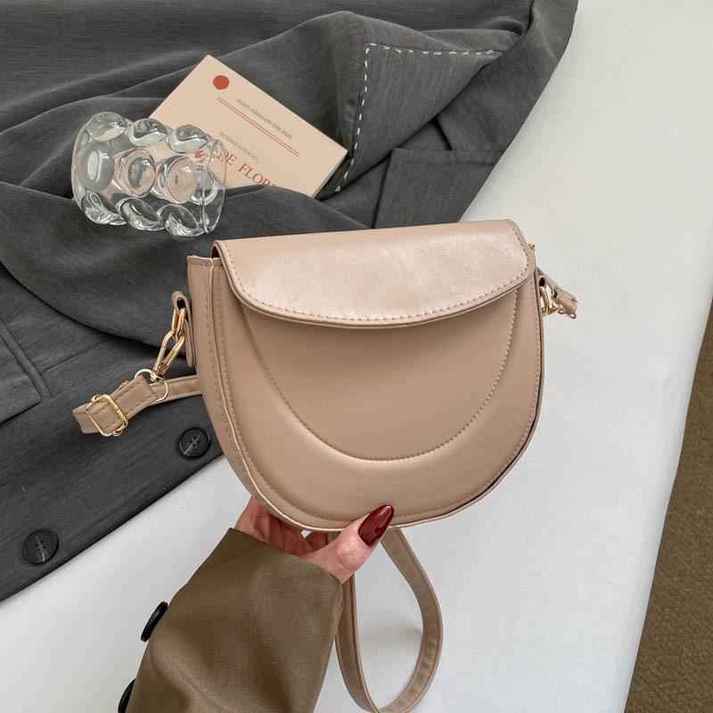 Leisure Commuting Shoulder Bag, Saddle Bag, Simple Cross-body Bag, High Appearance Level, Fashionable
