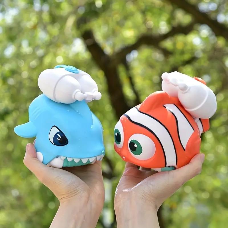 Animal Manual Water Gun, Ultra-long Range, Clown Fish Crocodile Shark Dinosaur Shape Water Gun, Color Mixing