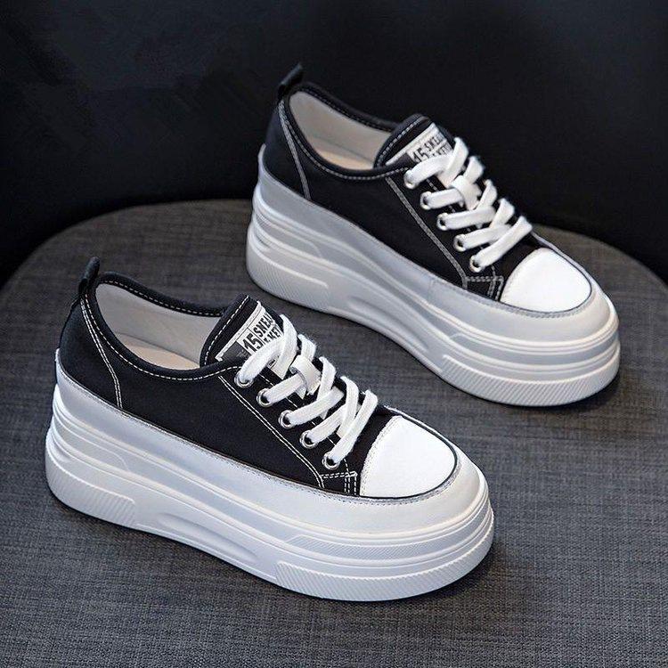 

Маленькие парусиновые туфли женские весна 2025 новые универсальные дышащие туфли на толстой подошве с крошкой женские повседневные туфли для скейтбординга 40