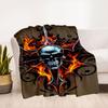 """Flammender Totenkopf Tattoo Design Aufkleber Abziehbild"Flanell Kuscheldecke für Sofa, Bett, Reise, Camping, Büro"""