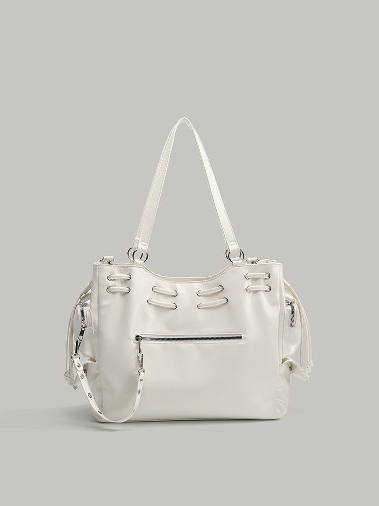 

Korean fashion retro Spice Girl locomotive bag high sense commuting versatile large capacity tote bag shoulder messenger bag