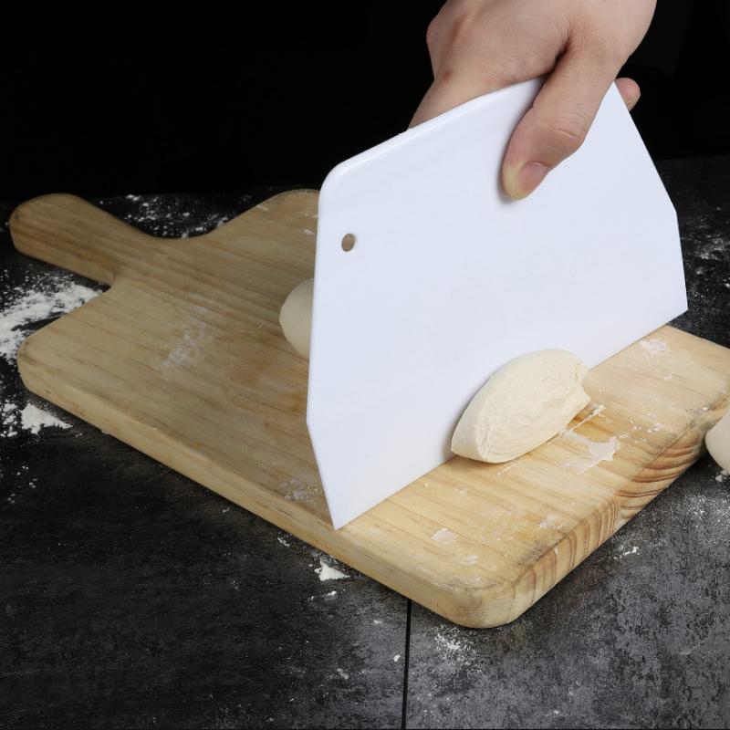 Plastic Scraper Rice Noodle Roll Scraper Bread and Cream Dough Cutter Soft Spatula Oil Scraping Board Household Kitchen Baking