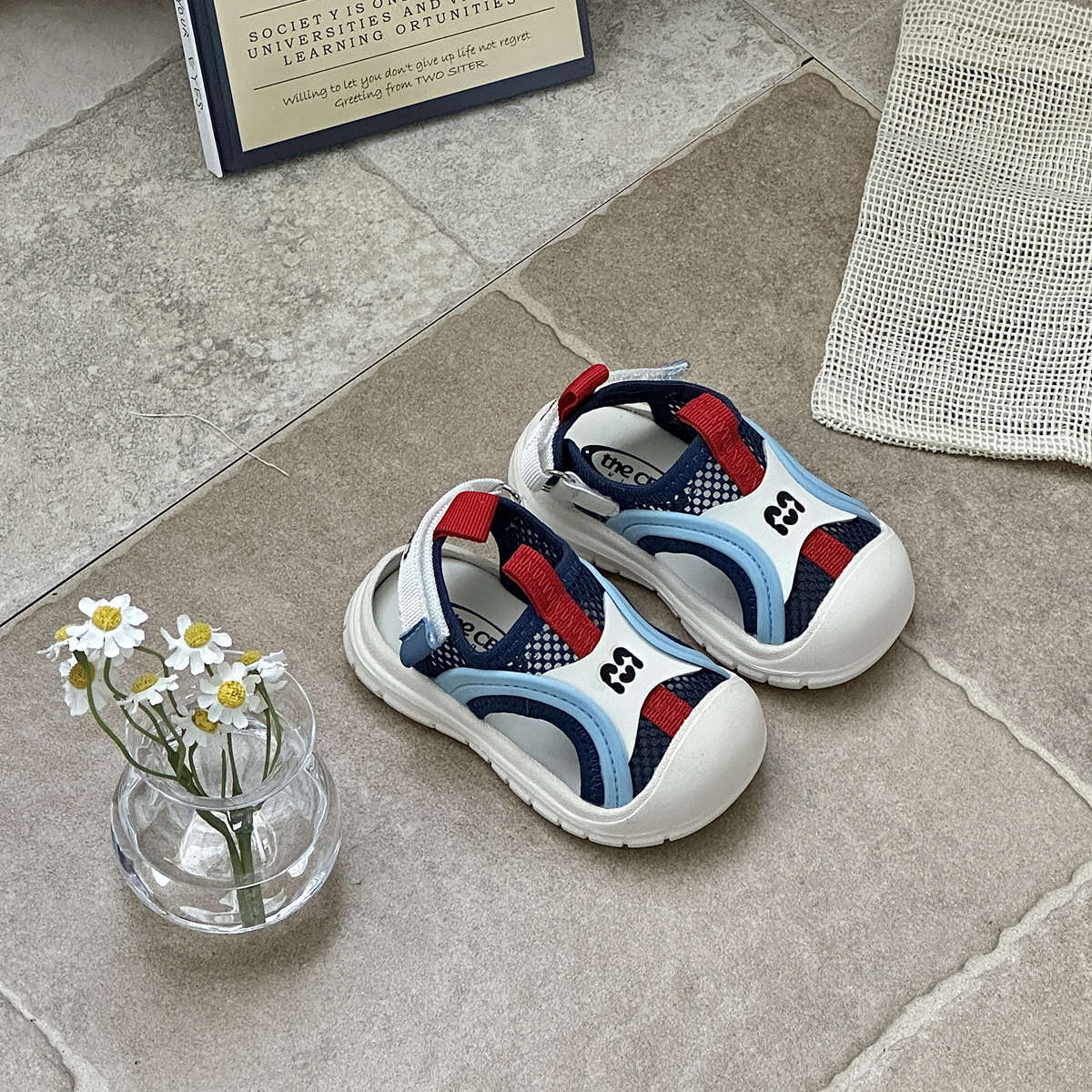 

XSHX Hollow Function Children s Breathable Cool Summer Men s and Women s Ice-feeling Baotou Anti-collision Velcro Bag and Rubber 19 синий