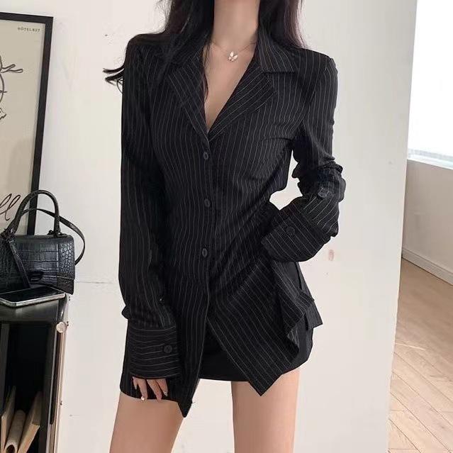 

Ночная рубашка бойфренда приталенного силуэта: Топ-комбинация с длинным рукавом, универсальной длины миди, осенний, облегающий талию Medium