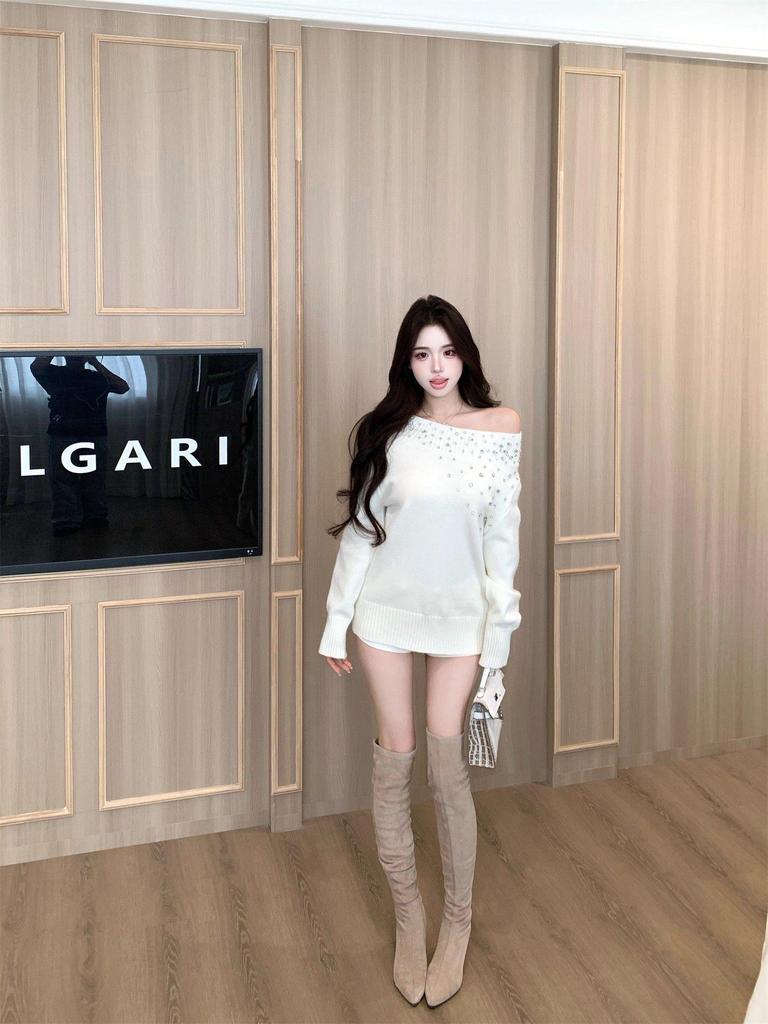 One-Shoulder Rhinestone Long Sleeve Pullover Sweater: Women's Autumn Winter Loose Knitwear in Pure White
