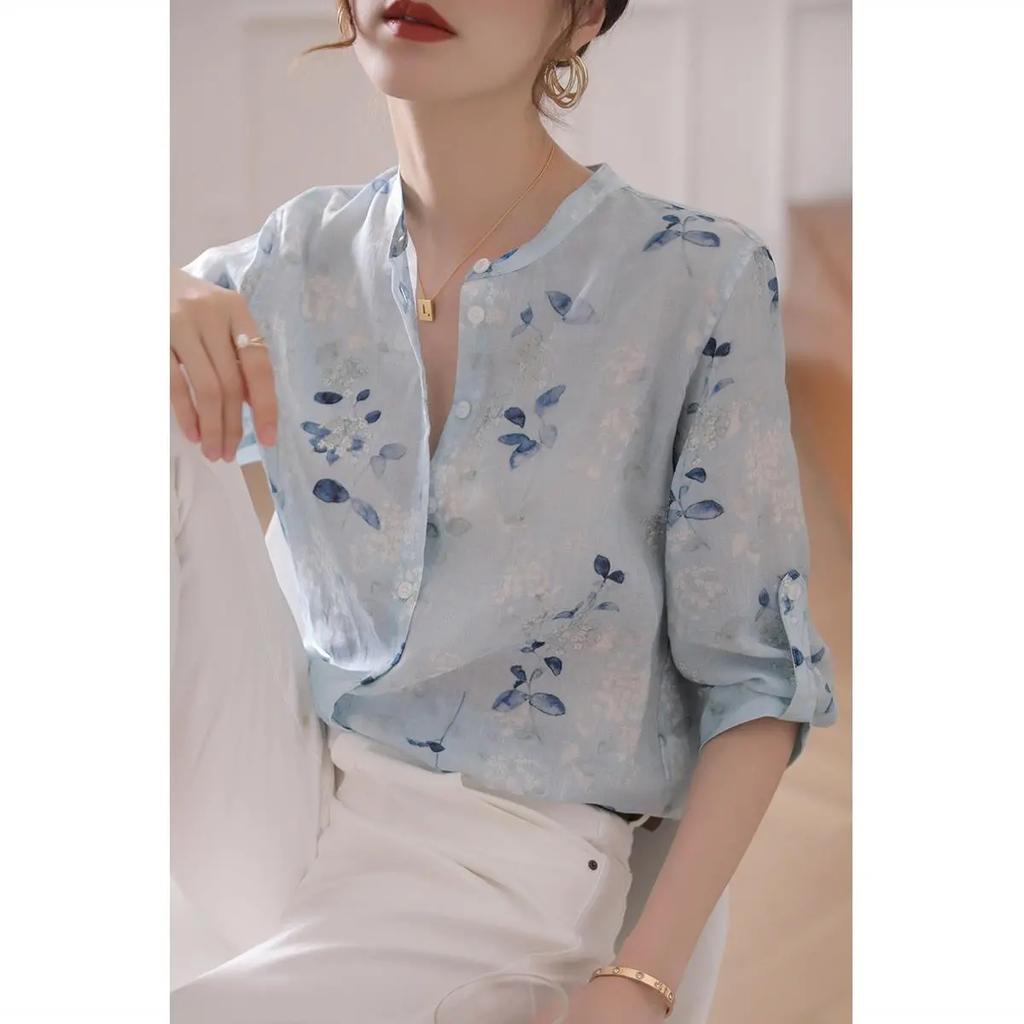 Women's Summer Seven Split Sleeve Fresh Thin Age-Defying Blouse Simple Commuter Button Top