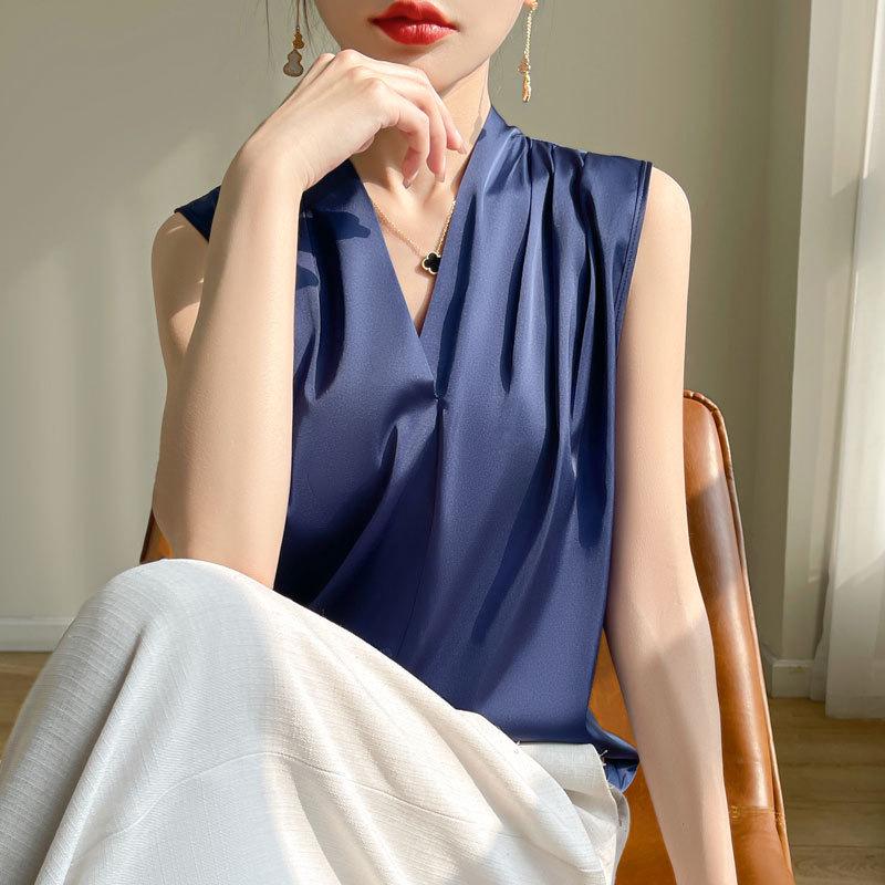 Silk Satin Slim Fit V-Neck Wide Shoulder Sleeveless Camisole for Women - Spring/Summer 2025 Collection