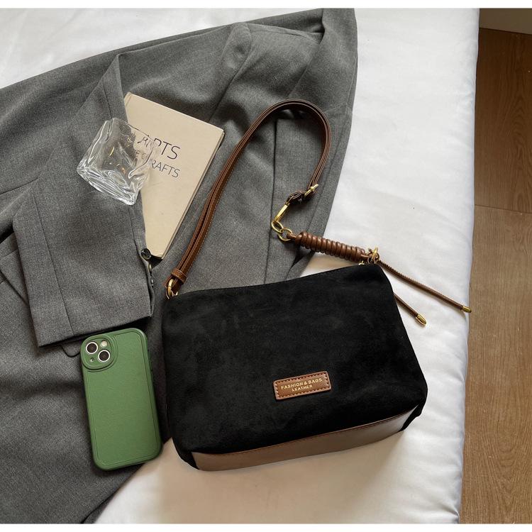 2025 Minimalist Retro Suede Crossbody Shoulder Bag for Women