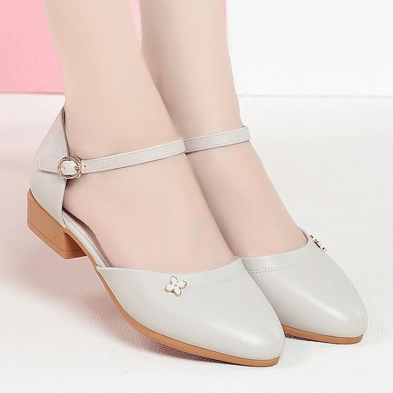 fashion New Women Casual Pumps 2024 Spring Summer Fashion Black Low Heel Woman Work Shoes Vintage Ladies Chunky One-word Buckle Heel