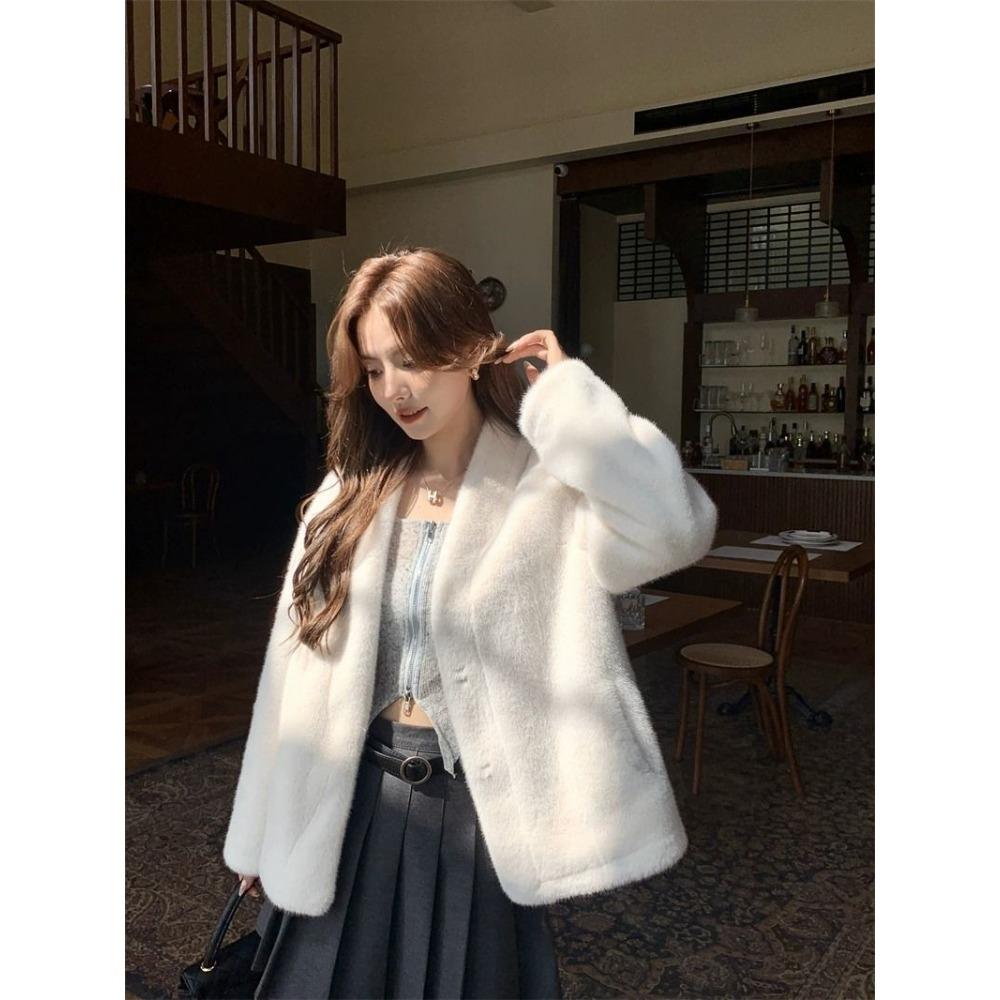 Winter Nerzpelz Kurzer V-Ausschnitt Mantel Pelz und Pelz Einteiler Nerzplüsch Umweltfreundlicher Pelz Pelzmantel für Damen