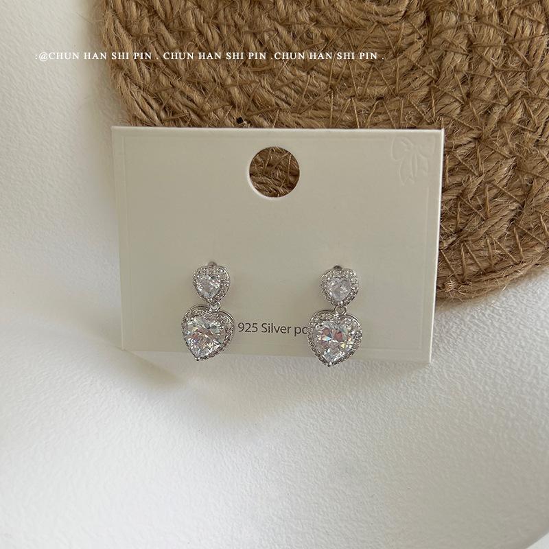 

Super flash love zircon mosquito coil disc ear clips niche design sense high-end earrings women s simple versatile earrings without earholes