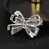 Women's Light Luxury Vintage Elegant and Fashionable Bow Brooch Versatile and Unique Design Sense Daily Accessories