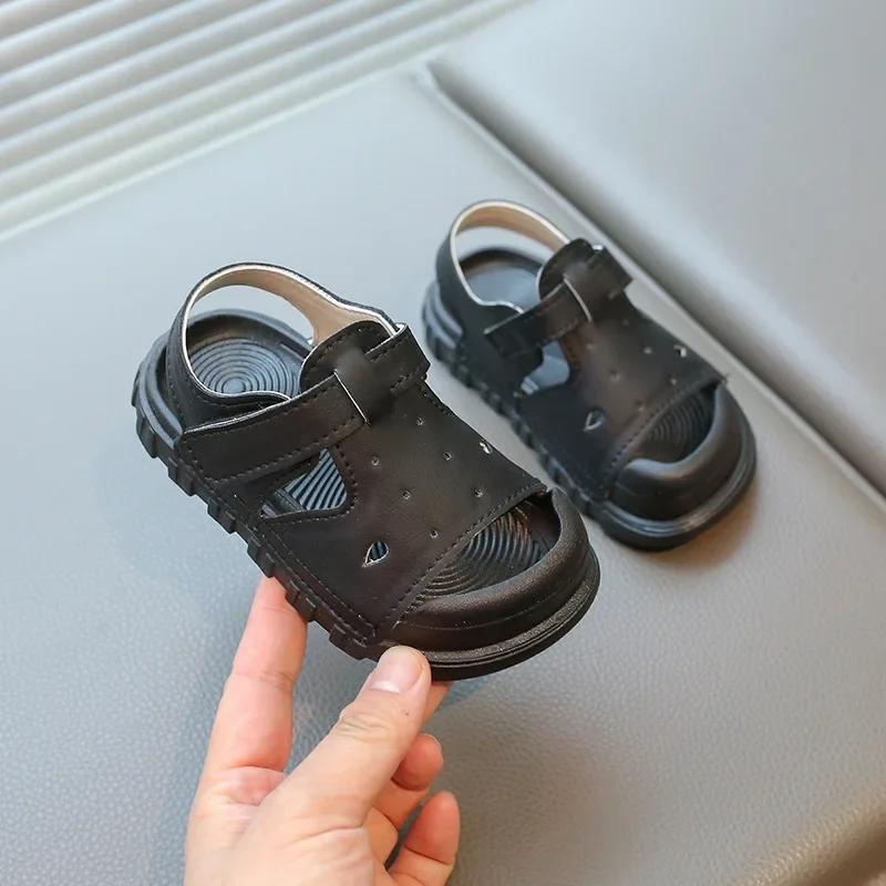 Boys Girls Sandals Toes Capped Anti-kicked Kids Beach Shoes Non-slip Soft Sole 2025 Summer New Children Sports Sandals Fashion