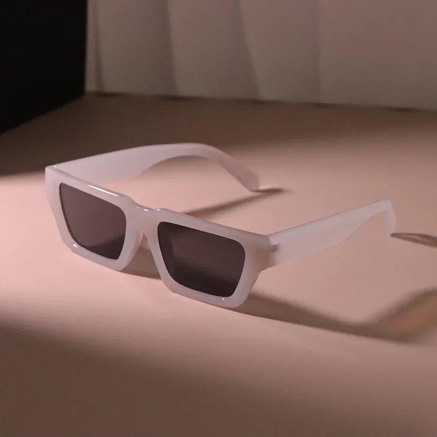 Retro Square Fashion Sunglasses Women Men Vintage Style Casual Trendy Small Female Male