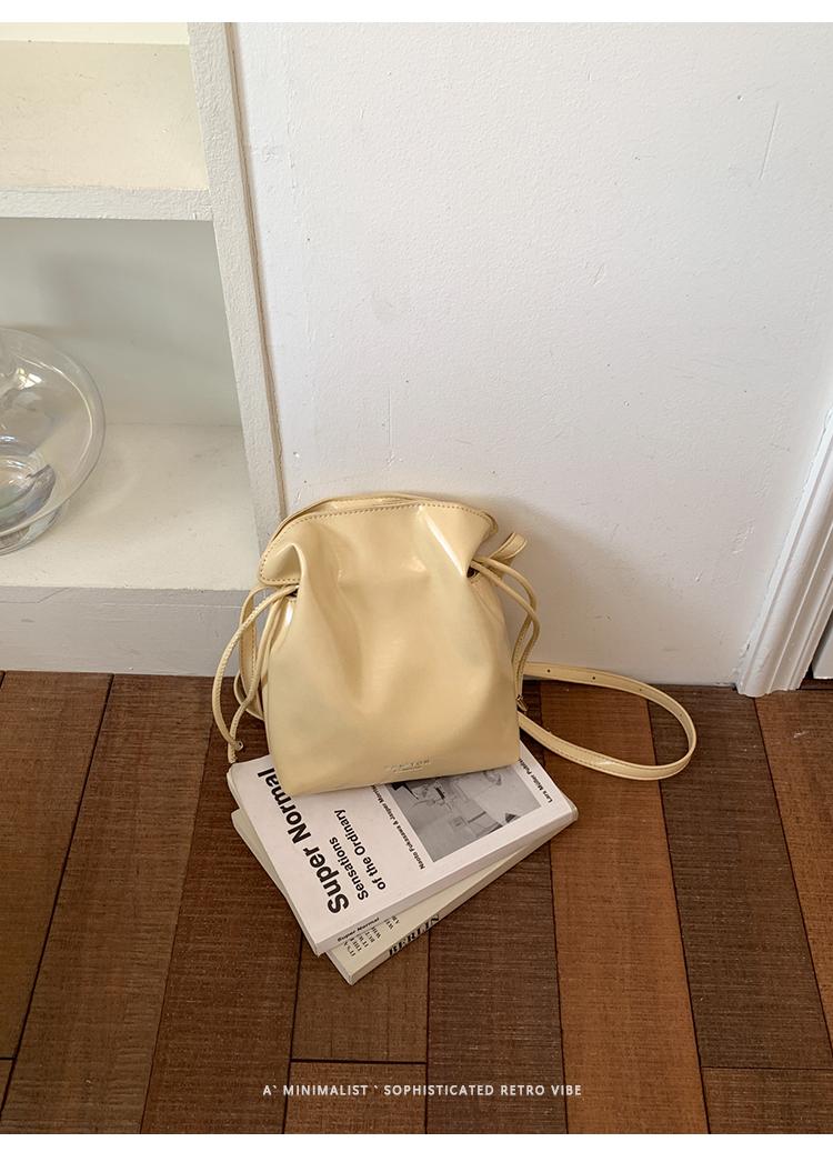 

Drawstring Bucket Bag PU Women s Crossbody Bags with Multiple Colors Lightweight Daily Handbag Hot Sale Casual Mini Shoulder Bag жовтий