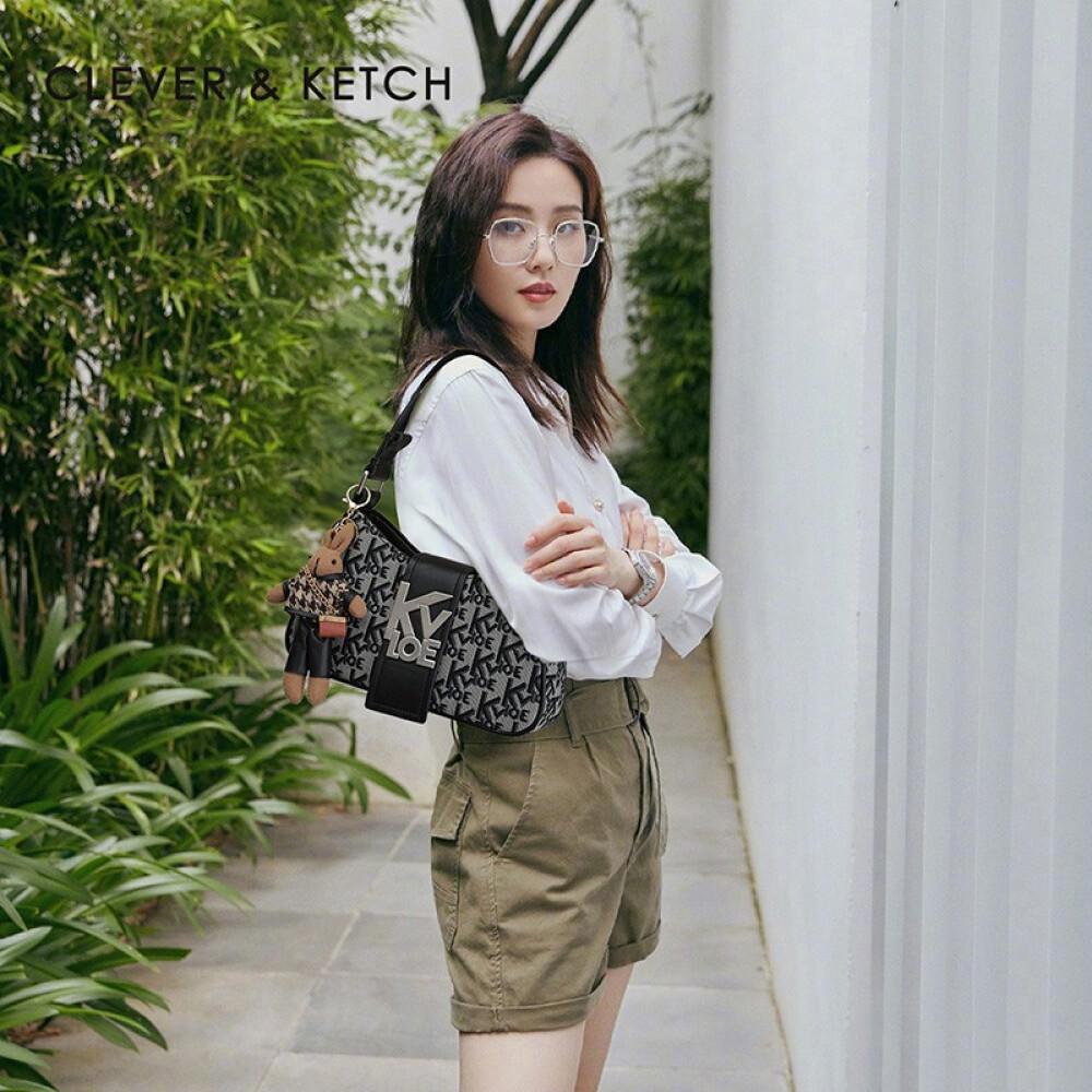 Женская сумка в стиле подмышки с вышивкой — фото 2