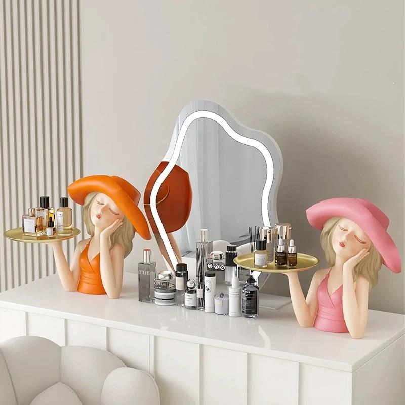 INS Style Resin Girl Tray Figurine – Modern Desktop Home Decorative Ornament