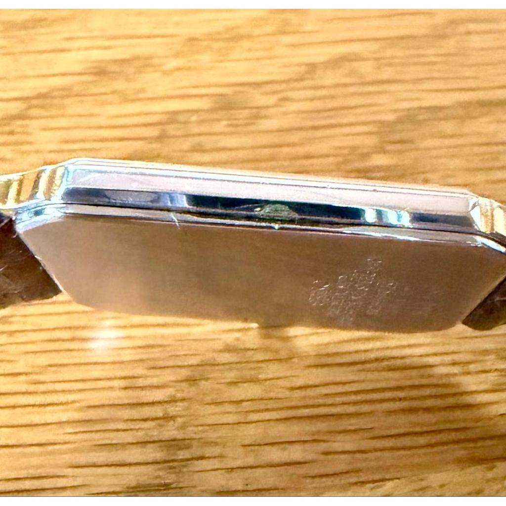 SEIKO Dolce Quartz Square Gold x Silver