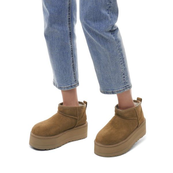 UGG Klassische Ultra Mini Plateaustiefel Kastanie Damen Sneaker Braun 1135092-CHE