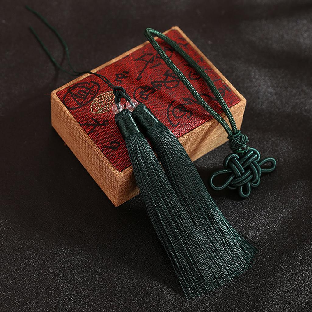 Traditional Chinese Knot Tassels for Festive Decoration Car Interior Hangings Two Color Hanging Rope Decorative Pendant