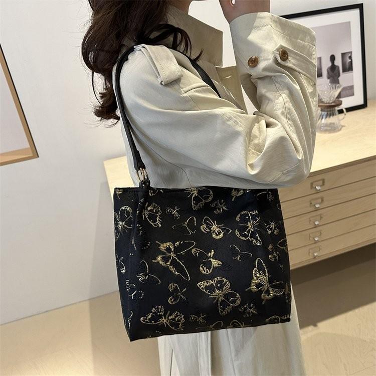 Elegant Large Soft Shoulder Bag With Bow Knot Detail For Casual Everyday Use