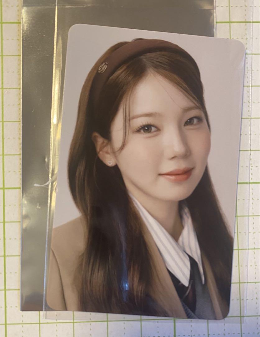 

[USED] NiziU 10,000 yen purchase bonus trading card Ayaka AYAKA