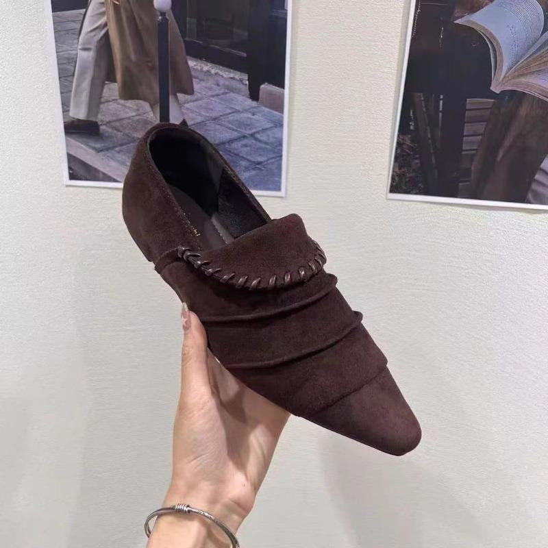 

Retro Fashion Versatile Pointed Toe Deep Mouth Pull-On Scrub Single Shoes Women 2026 Autumn Korean Edition Flats 40