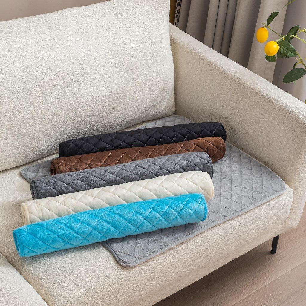 Multi-Purpose Anti-Slip Pet Mat – Plush Floor Mat for Cats & Dogs