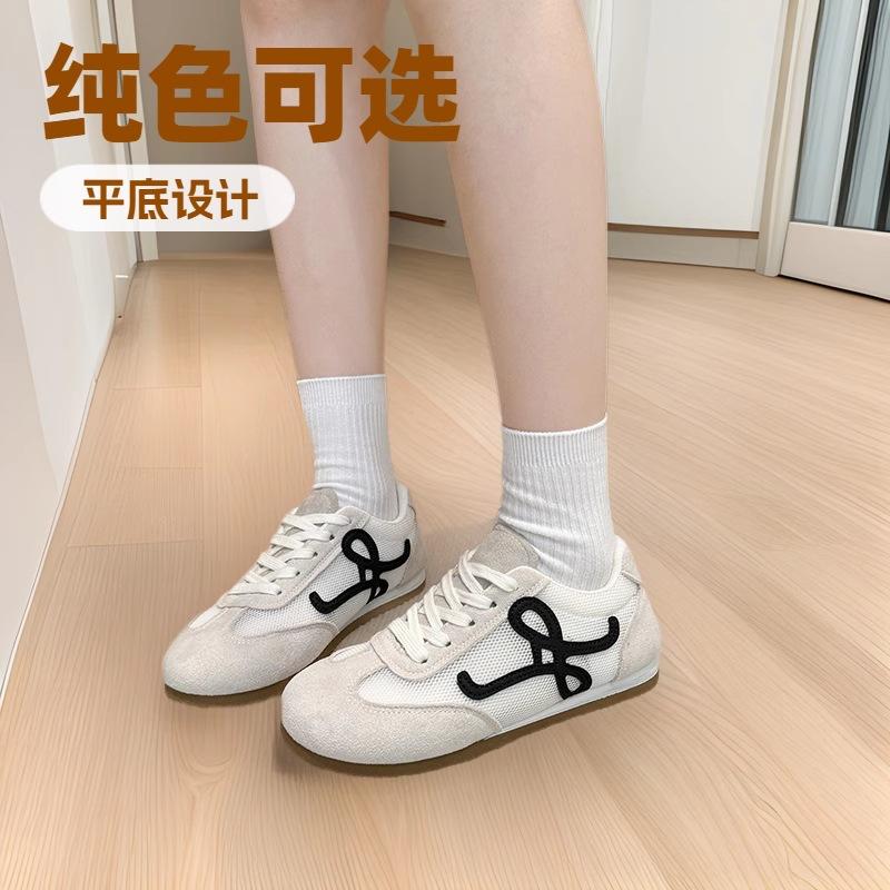 Summer Crooked Head Cute Retro Lace-up Single Shoes 2025 New Lightweight Simple Casual Versatile Trend Forrest Gump Women's Shoes