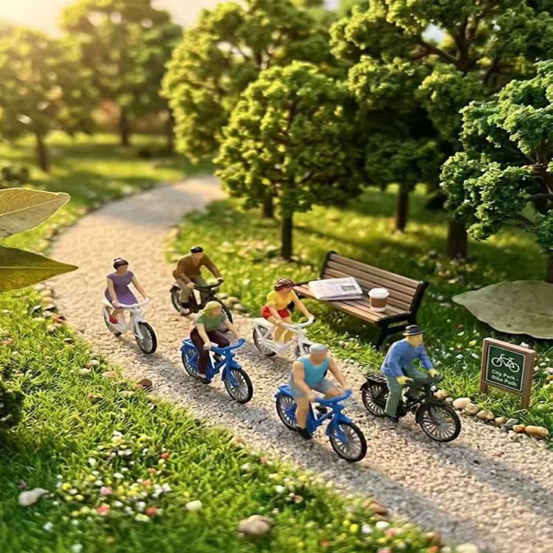 HO Scale 1:87 Miniature Cyclist Figure for Model Landscapes