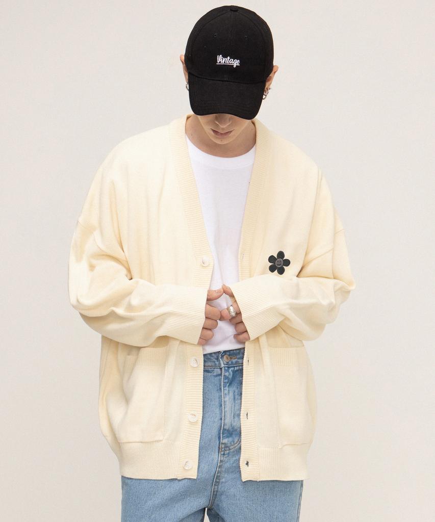 Graver [Unisex] Black Flower Dot Embroidered Knit Cardigan_Cream