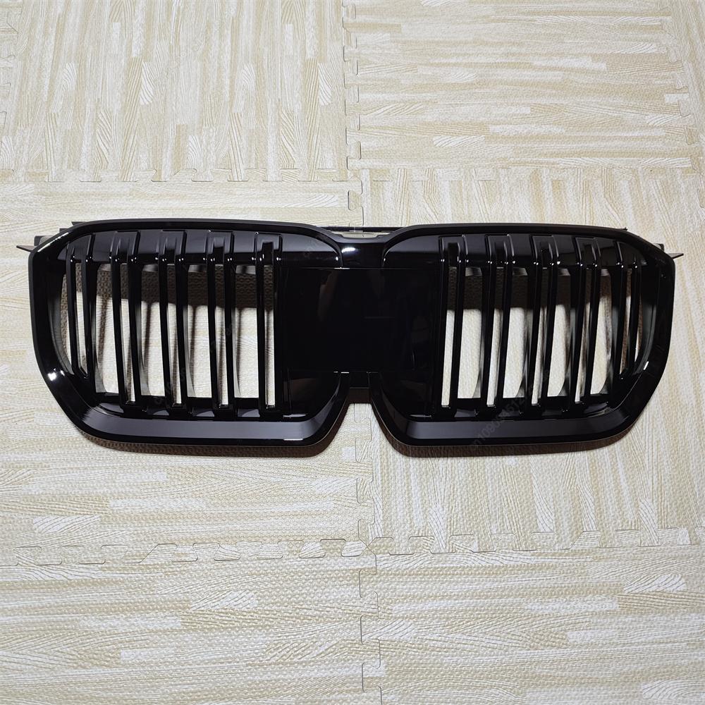 Front Grille Bumper Double Slat Grill For BMW X1 U11 iX1 M Sport 2022-2024 Racing Grill Car Styling Bodykits Gloss Black Tuning