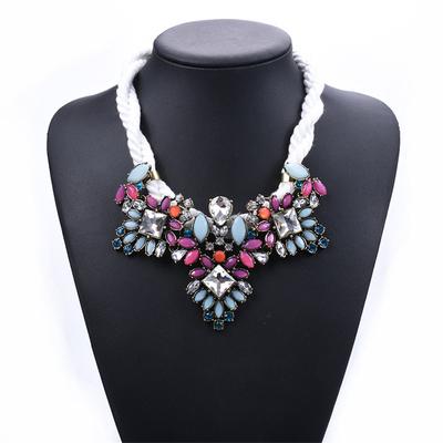 Luxury, Super Sparkling Crystal Diamond Gemstone Short Pearl Collarbone Necklace Exaggerated Women'S Fashion