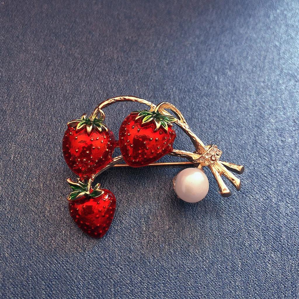Unique Rhinestones Strawberry Brooch Pin Delicate Fashion Accessory Portable for Clothing and Bags Decoration Casual Wear