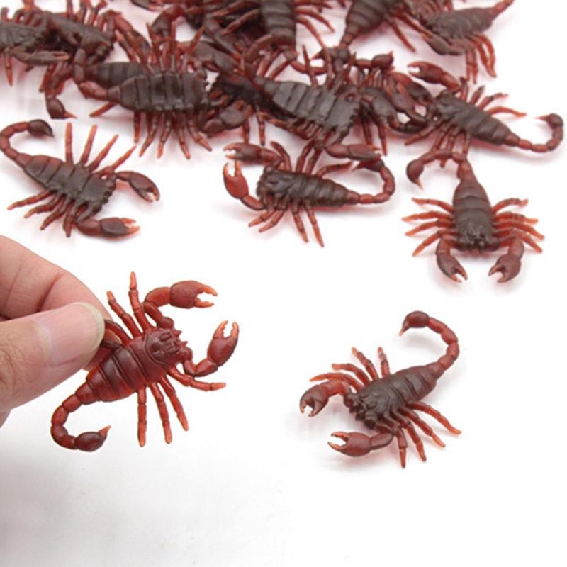 10 Pieces Prank Fake Roaches Look Real Plastic Trick Joke Toys Scary Insects Realistic Bugs Gifts Novelty Cockroach