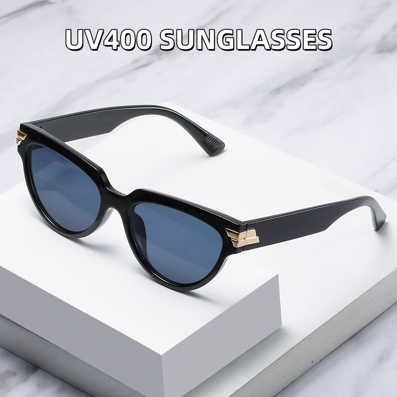 Fashion Triangle Cat Eye Rice Nail Sunglasses New Retro Sunglasses Street Photography Concave Shaped UV Resistant Glasses