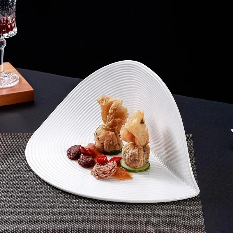 Creative Irregular Ceramic Dinner Plate Restaurant Dessert Plate Snack Plate Pasta Plates Sushi Dish Creative Special Tableware