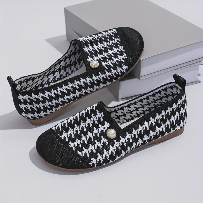 Flat Single Shoes Female Shallow Mouth Large Size Women's Shoes New Round Head Casual Fashion