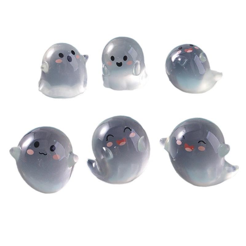 Halloween Cute Ghost Glow-in-light Gardening TrinketA Small Accessory for Car Center Console Decoration