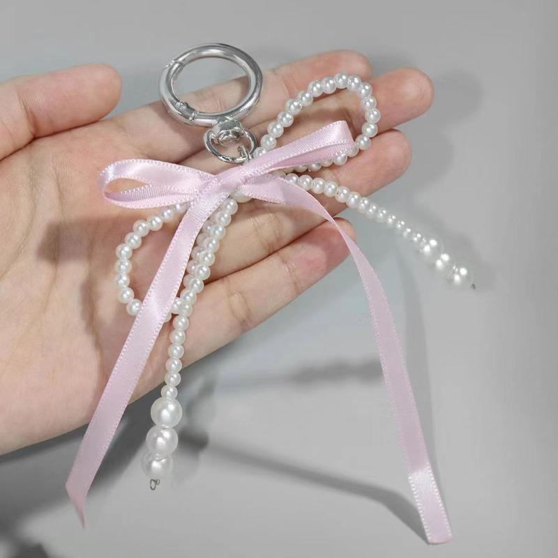 Kawaii Pearl Bow Keychain Lovely Heart Pendant Keyring Stylish Bag Accessory Perfect for Girls Daily Use Gift