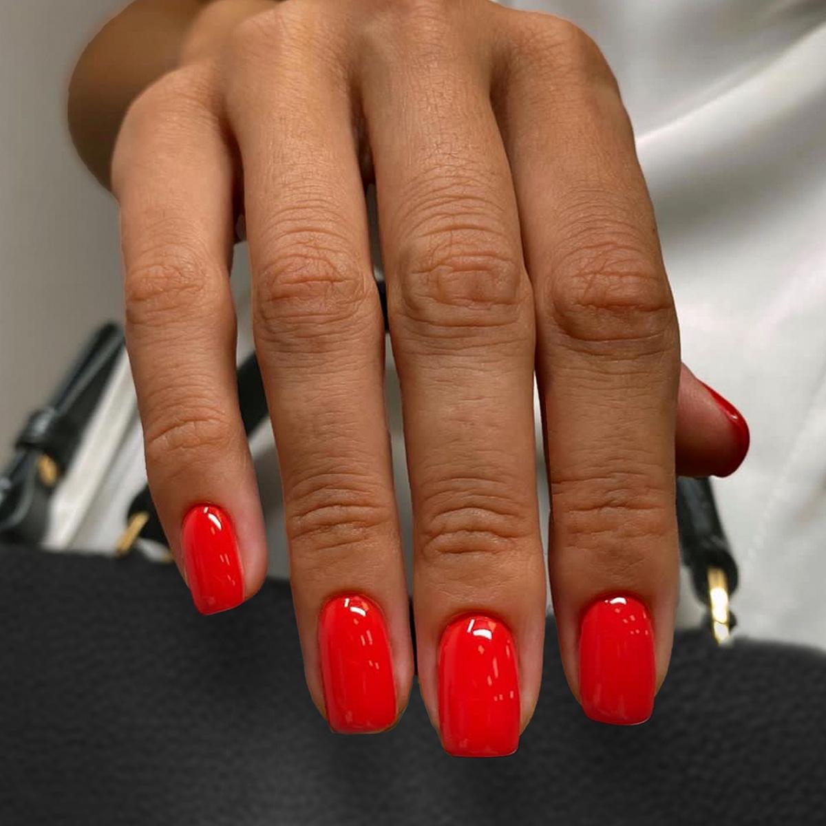 

24-Piece Set of Short Solid Color Nail Art Tips