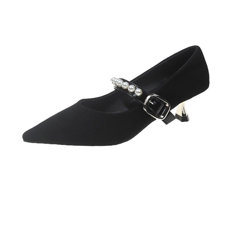 Autumn new fashion pointed pearl one-word buckle thin low heel fashion casual women's shallow mouth temperament single shoes